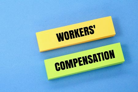 Are Workers’ Comp Rules Different for “Traveling Employees” in Illinois?