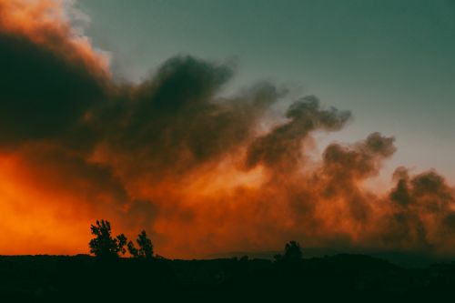 Chicago Workers Take Stock of Horrific Wildfire Smoke After Air Quality Improves